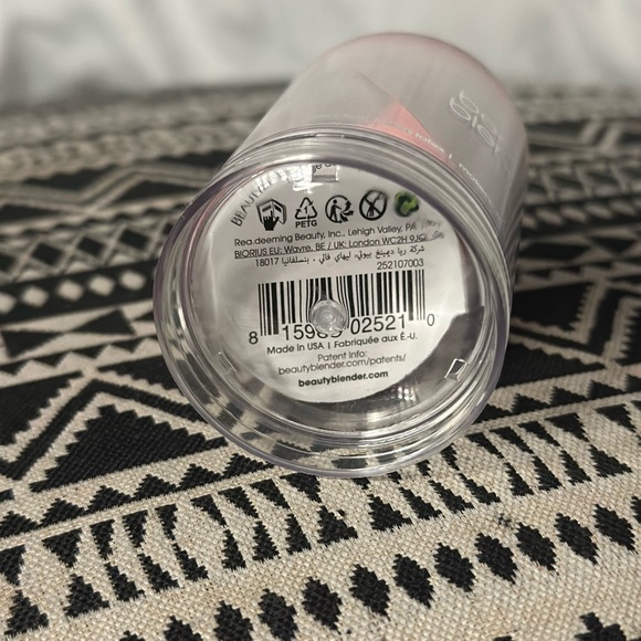 Mini Beauty Blender Sponge - Picture 5 of 5